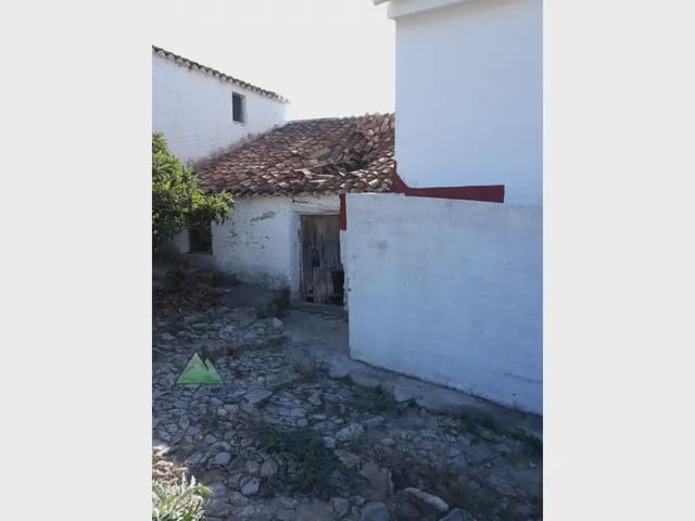 Ruina na sprzedaż w Periana - 70 000 € (Ref: 10078833)