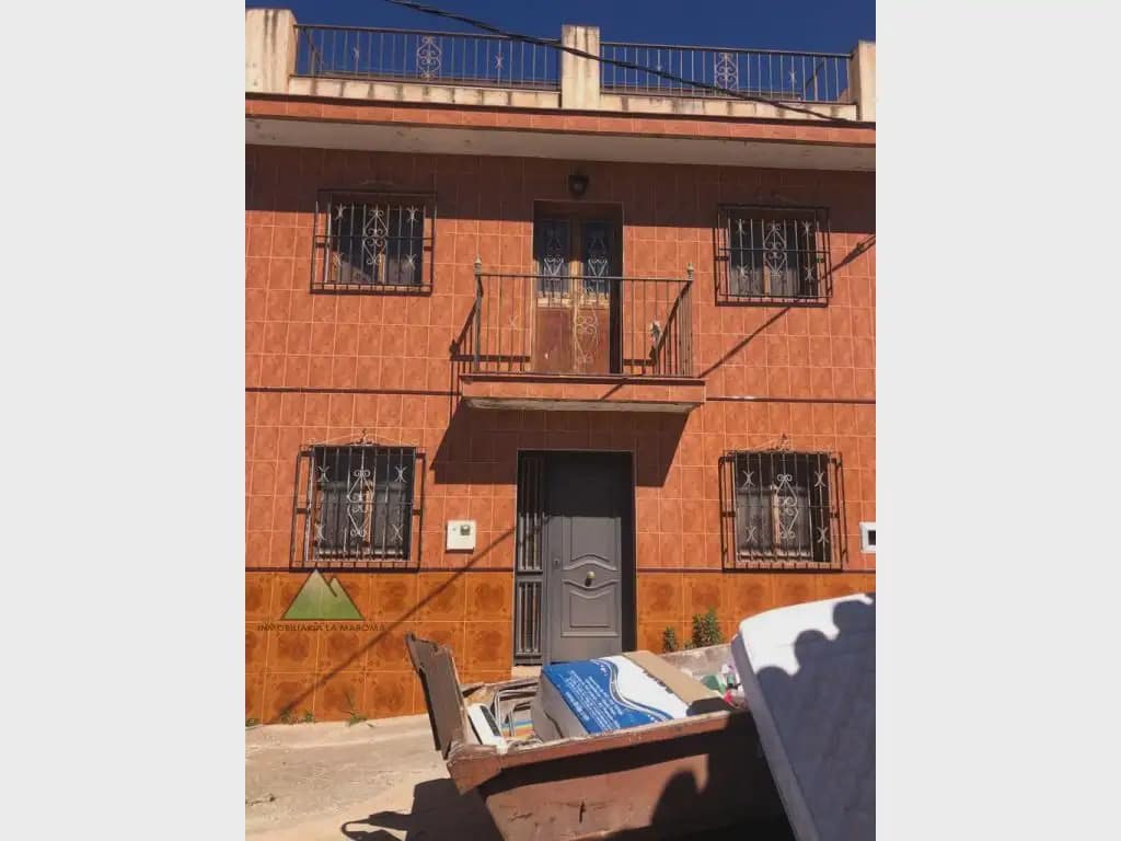 3 bedroom Townhouse for sale in Alcaucin - € 72,000 (Ref: 10078834)