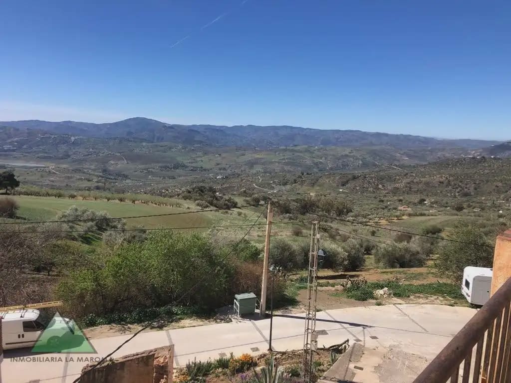 3 bedroom Townhouse for sale in Alcaucin - € 72,000 (Ref: 10078834)
