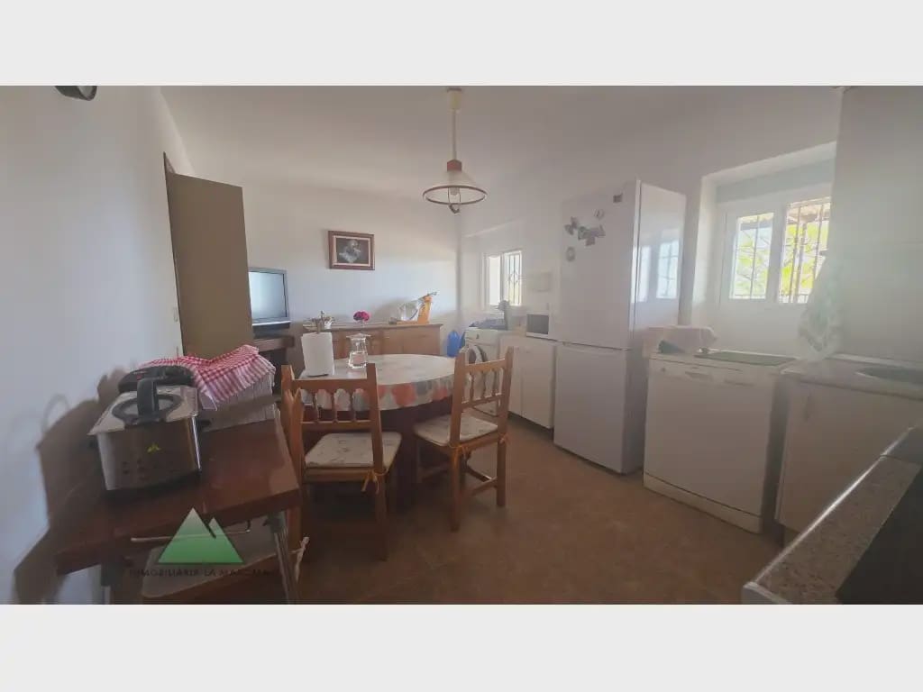 4 chambre Finca/Maison de Campagne à vendre à Alcaucin avec garage - 365 000 € (Ref: 10078839)