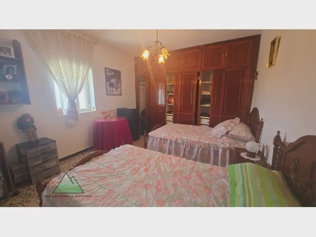 4 chambre Finca/Maison de Campagne à vendre à Alcaucin avec garage - 365 000 € (Ref: 10078839)