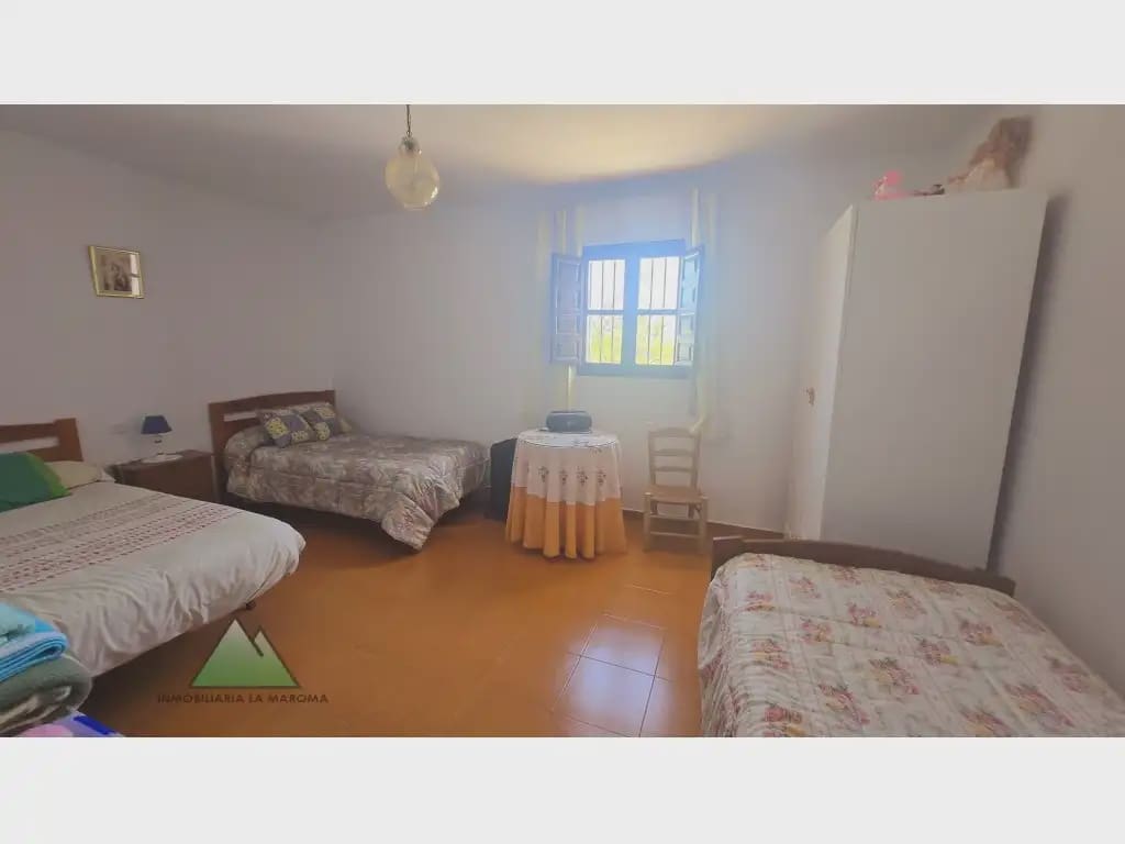 4 chambre Finca/Maison de Campagne à vendre à Alcaucin avec garage - 365 000 € (Ref: 10078839)