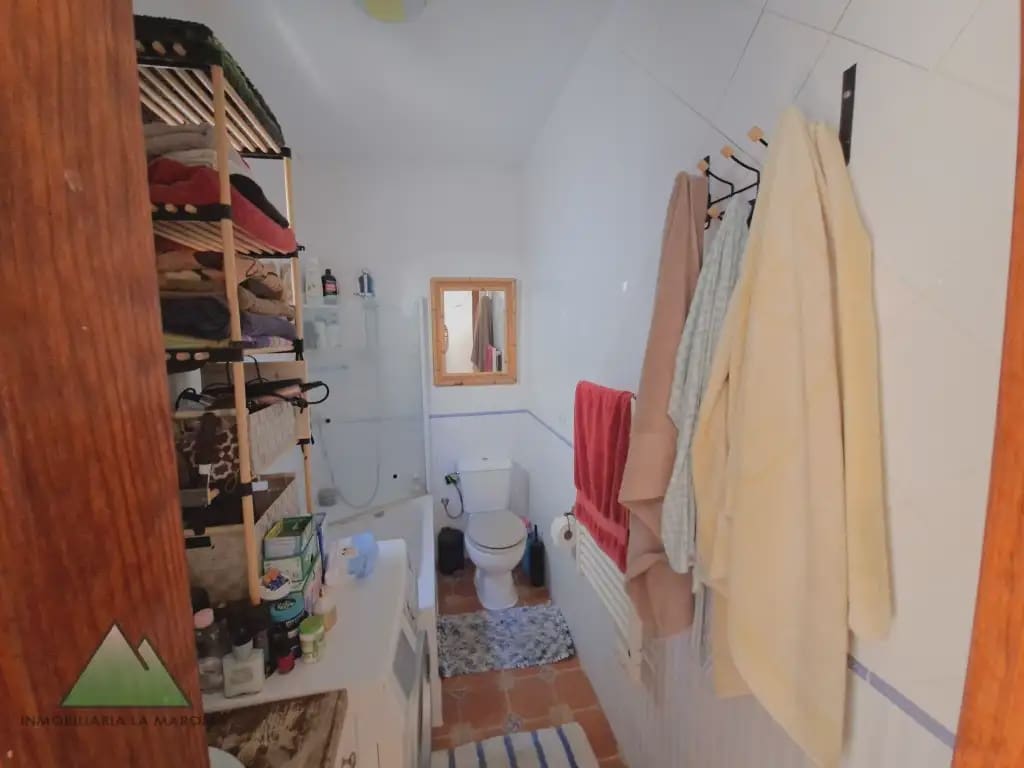 Chalet de 3 habitaciones en Alcaucín en venta con garaje - 299.000 € (Ref: 10078842)