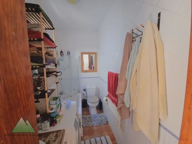 Chalet de 3 habitaciones en Alcaucín en venta con garaje - 299.000 € (Ref: 10078842)