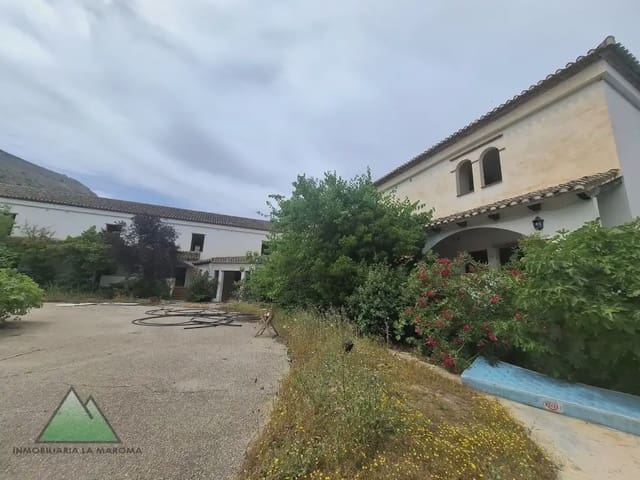 Komercyjne na sprzedaż w Loja z basenem garażem - 477 750 € (Ref: 10078843)