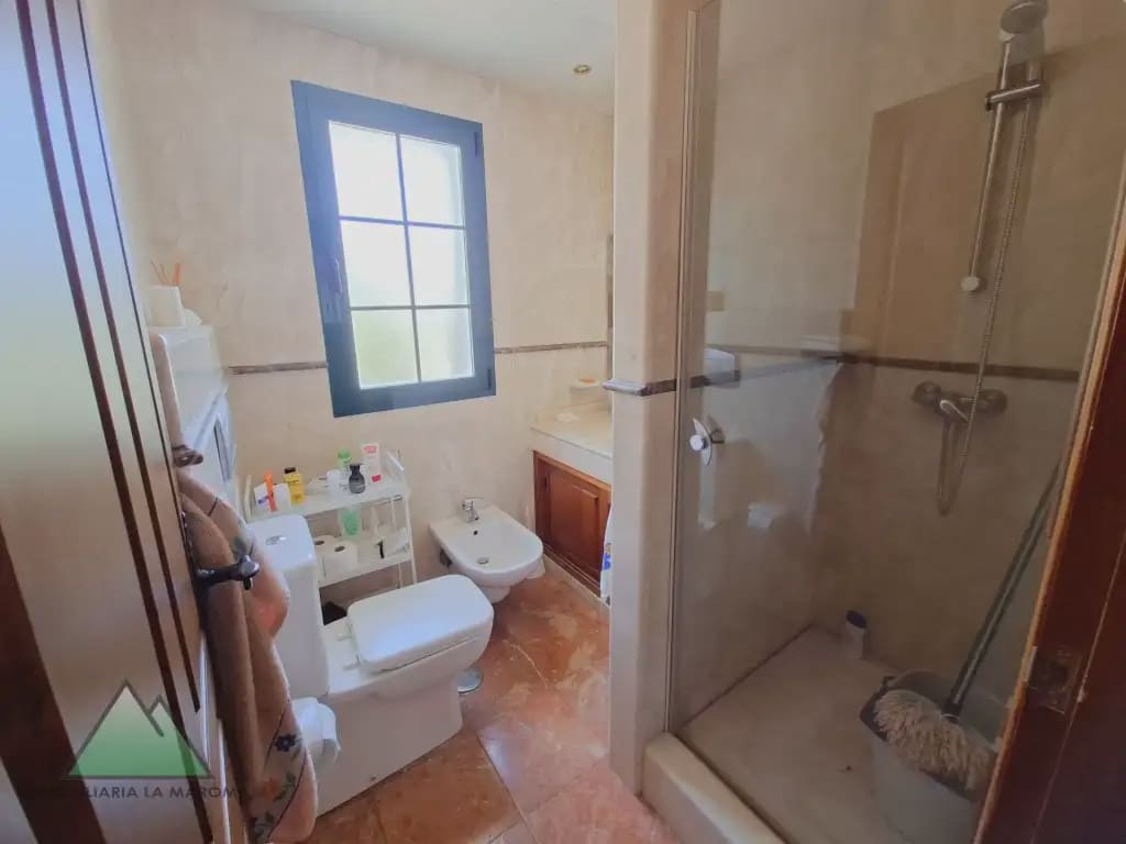 Chalet de 6 habitaciones en Viñuela en venta con piscina garaje - 830.000 € (Ref: 10078844)
