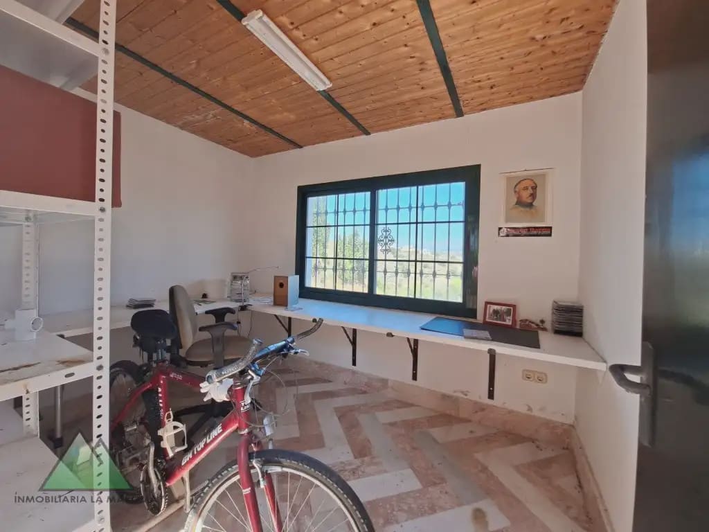 Chalet de 6 habitaciones en Viñuela en venta con piscina garaje - 830.000 € (Ref: 10078844)
