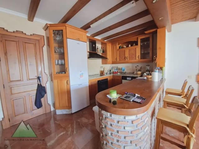 Chalet de 6 habitaciones en Viñuela en venta con piscina garaje - 830.000 € (Ref: 10078844)