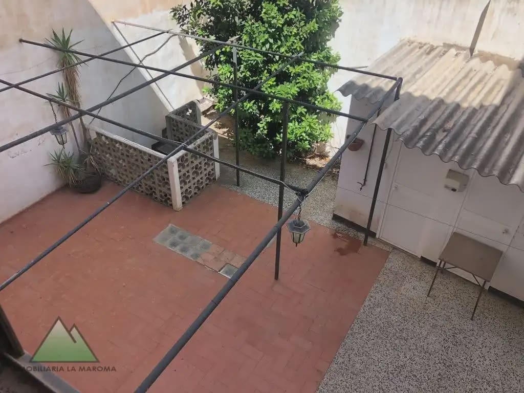 Kaupallinen myytävänä paikassa Periana - 279 000 € (Ref: 10078845)