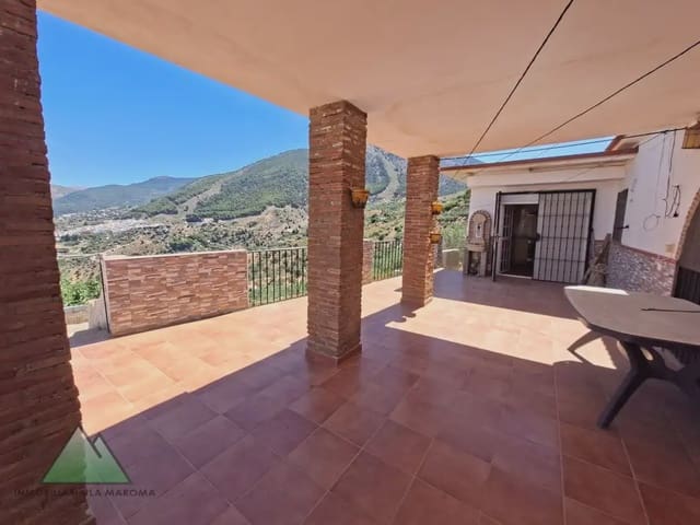 Chalet de 3 habitaciones en Alcaucín en venta con piscina garaje - 250.000 € (Ref: 10078847)