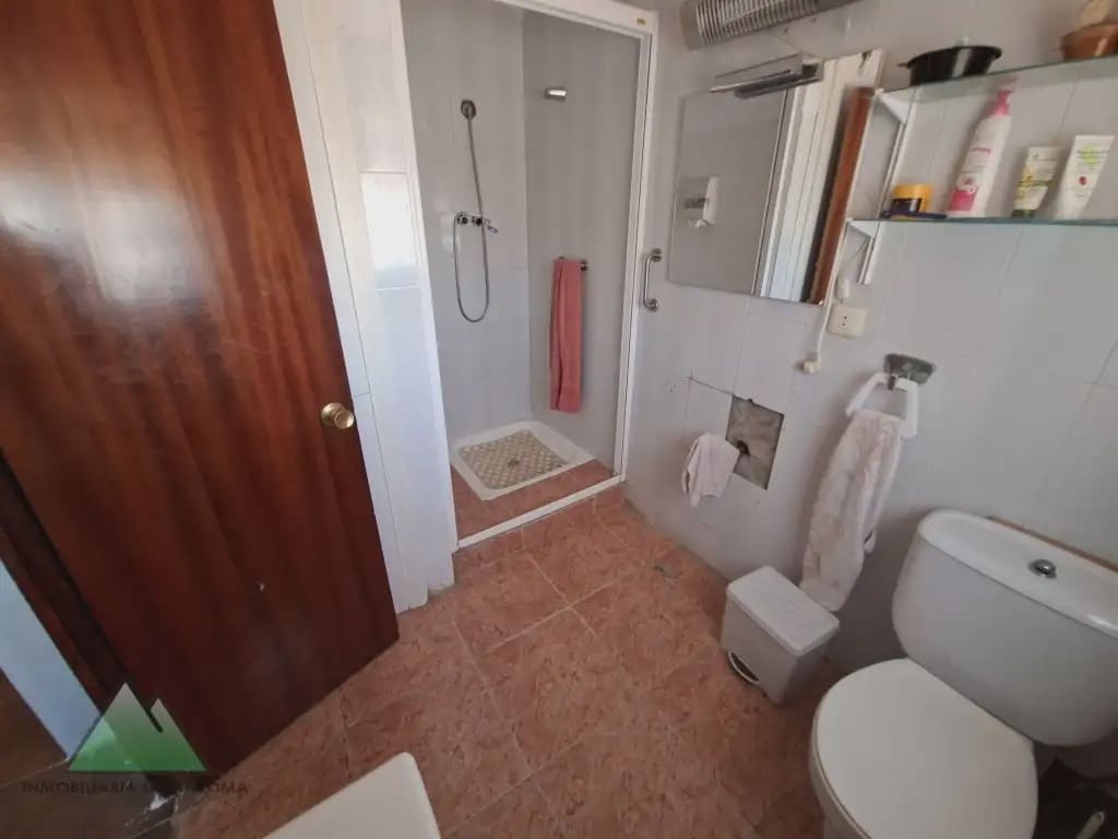 Chalet de 3 habitaciones en Alcaucín en venta con piscina garaje - 250.000 € (Ref: 10078847)