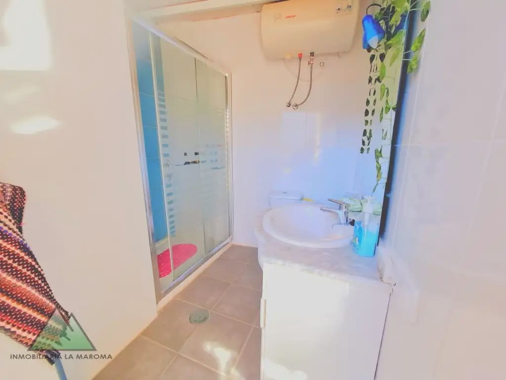 Chalet de 4 habitaciones en Alcaucín en venta con piscina garaje - 375.000 € (Ref: 10078848)