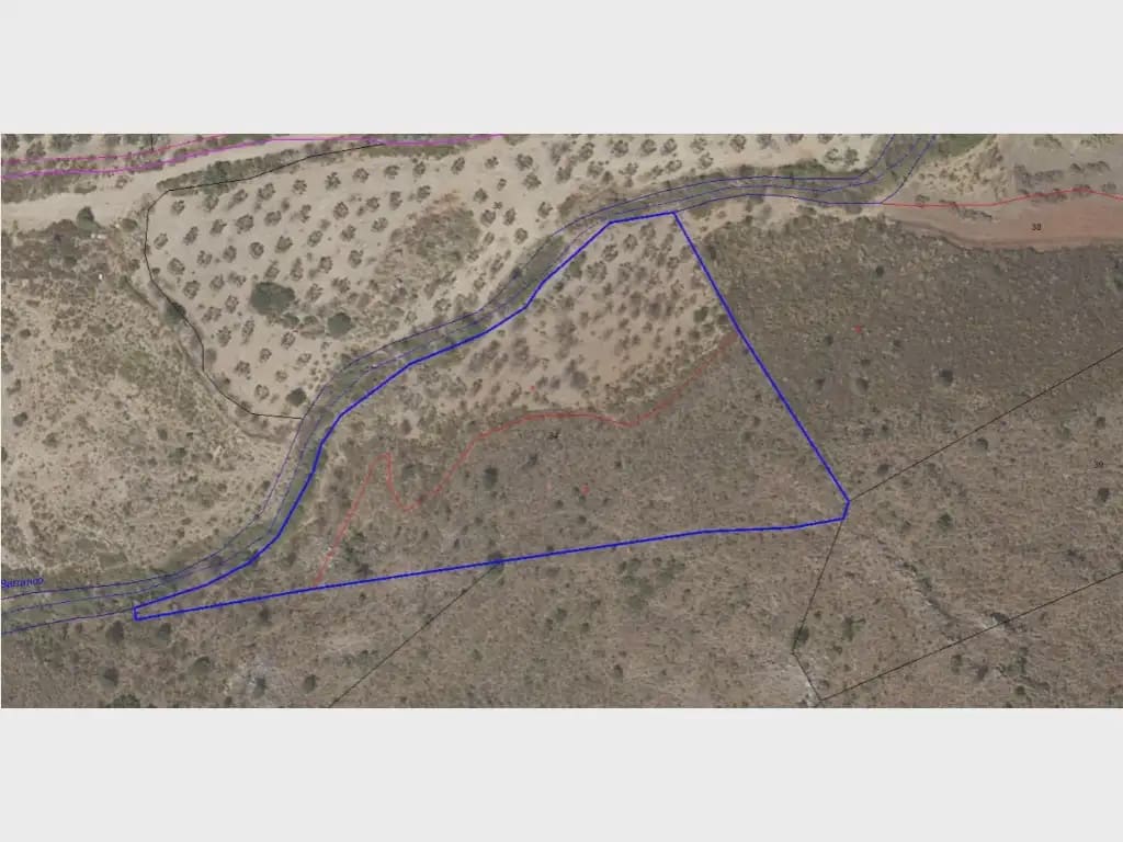 Grunde uden byggetilladelser til salg i Alcaucin - € 55.000 (Ref: 10078851)