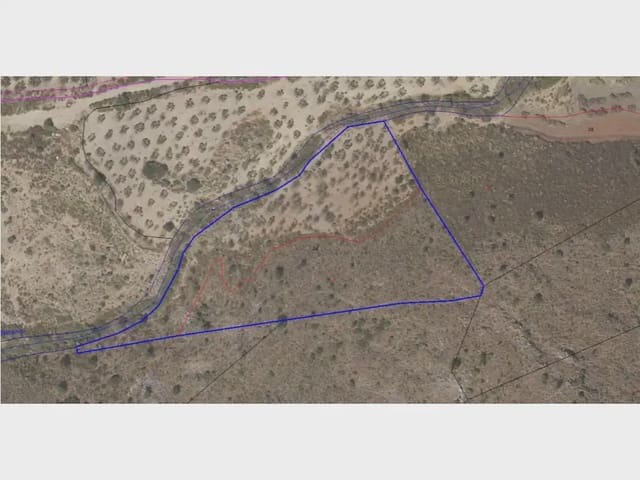 Landgrundstück zu verkaufen in Alcaucín - 55.000 € (Ref: 10078851)