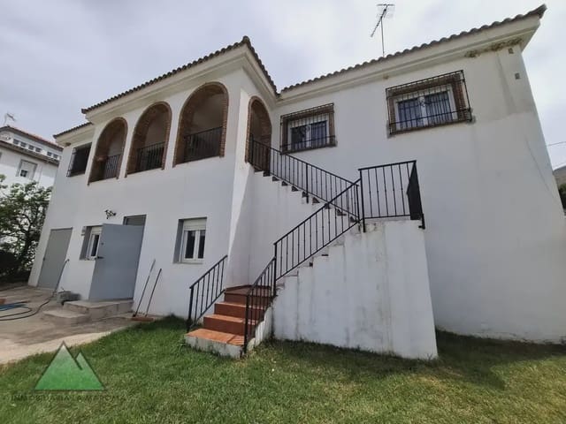 Chalet de 4 habitaciones en Loja en venta con garaje - 329.280 € (Ref: 10078852)