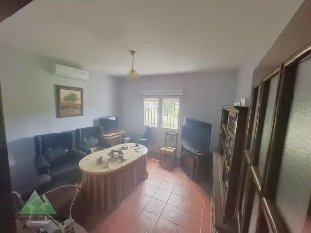 Chalet de 4 habitaciones en Loja en venta con garaje - 329.280 € (Ref: 10078852)