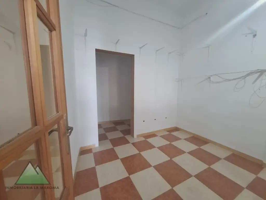 Byhus til salg i Villanueva de Tapia - € 195.000 (Ref: 10078860)