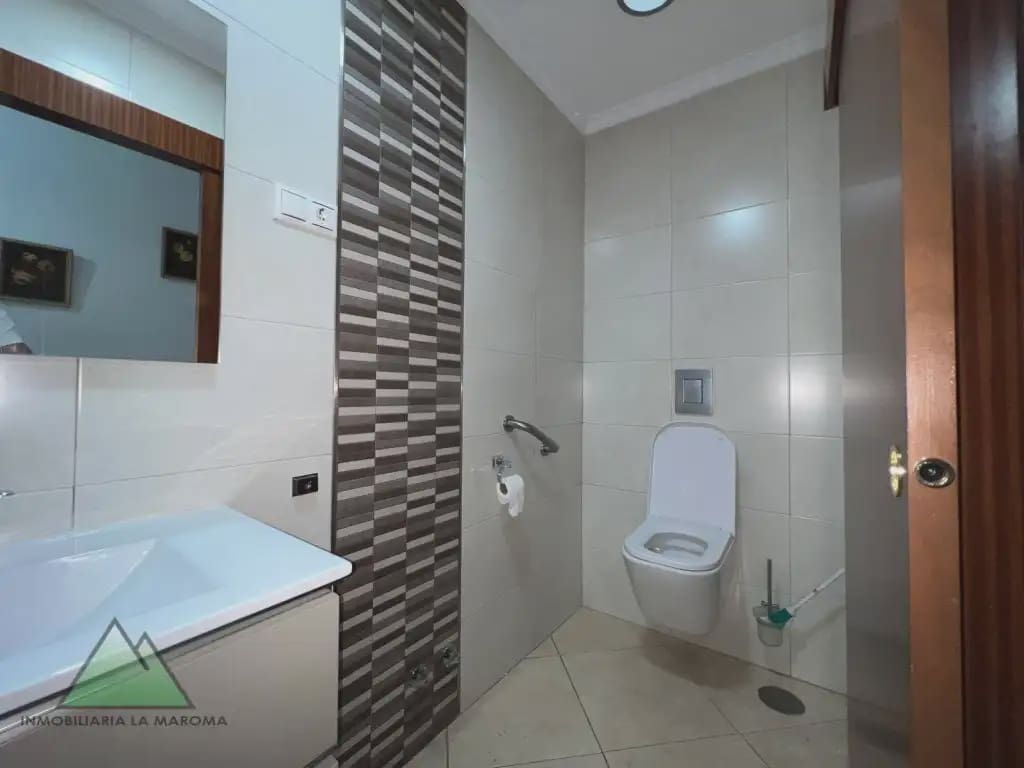 Casa de 5 habitaciones en Zafarraya en venta - 157.000 € (Ref: 10078861)