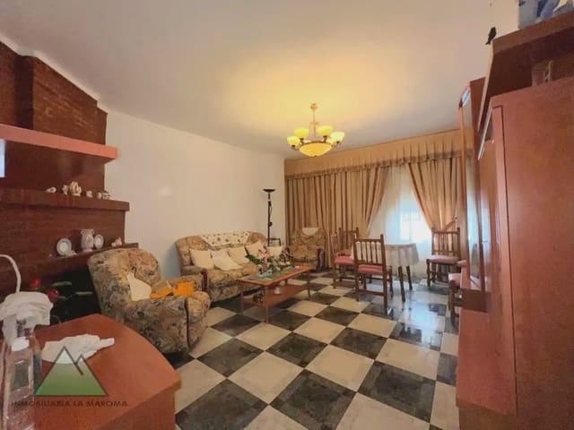 5 bedroom Townhouse for sale in Zafarraya - € 157,000 (Ref: 10078861)