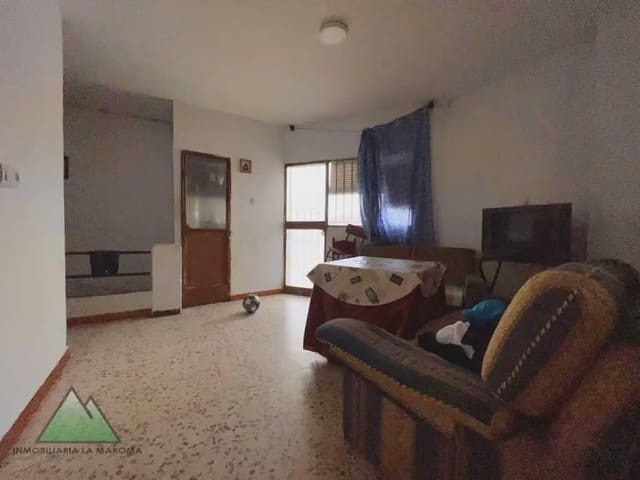 5 bedroom Townhouse for sale in Zafarraya - € 157,000 (Ref: 10078861)
