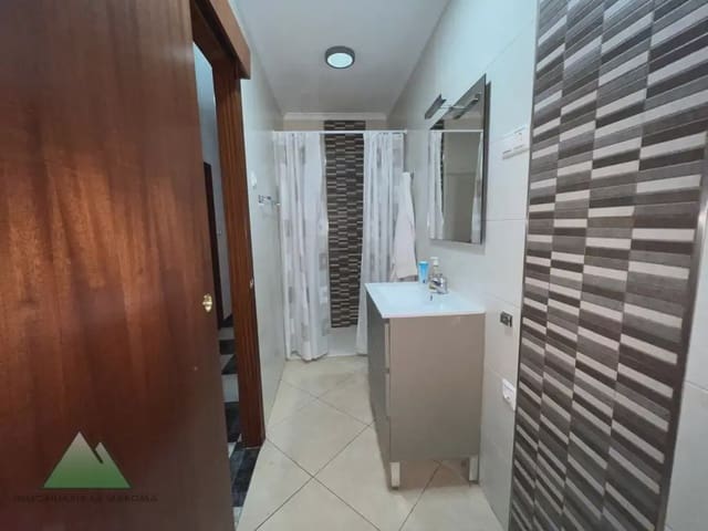 5 bedroom Townhouse for sale in Zafarraya - € 157,000 (Ref: 10078861)