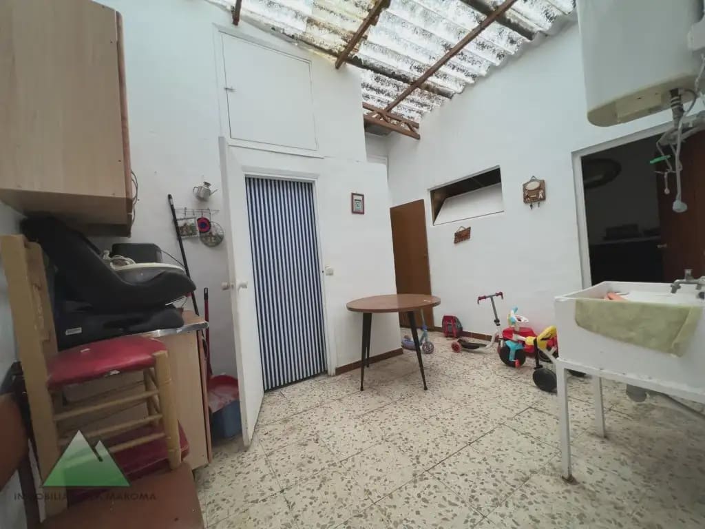Casa de 5 habitaciones en Zafarraya en venta - 157.000 € (Ref: 10078861)