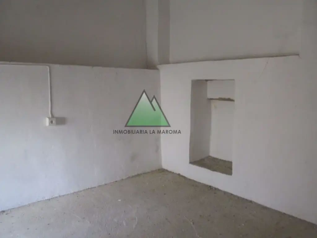 3 bedroom Finca/Country House for sale in Periana - € 65,000 (Ref: 10078867)