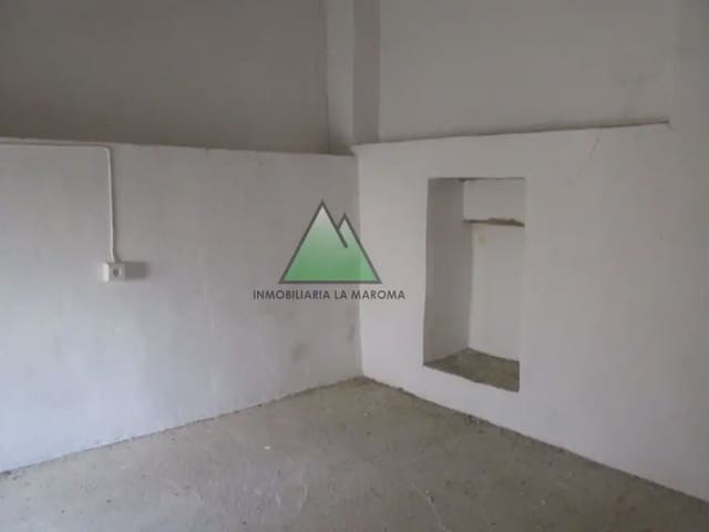 3 bedroom Finca/Country House for sale in Periana - € 65,000 (Ref: 10078867)