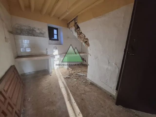 3 bedroom Finca/Country House for sale in Periana - € 65,000 (Ref: 10078867)