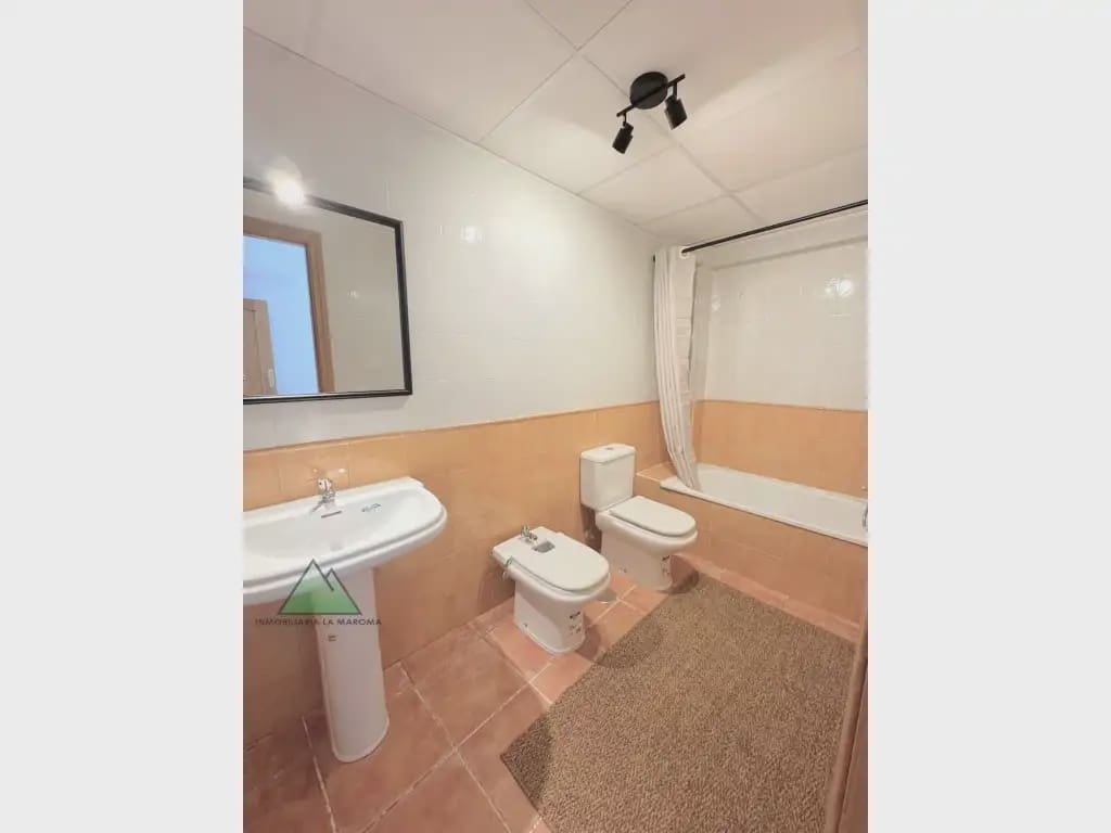 Piso de 2 habitaciones en Alcaucín en venta con piscina garaje - 169.000 € (Ref: 10078874)