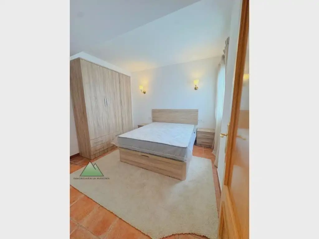 Piso de 2 habitaciones en Alcaucín en venta con piscina garaje - 169.000 € (Ref: 10078874)