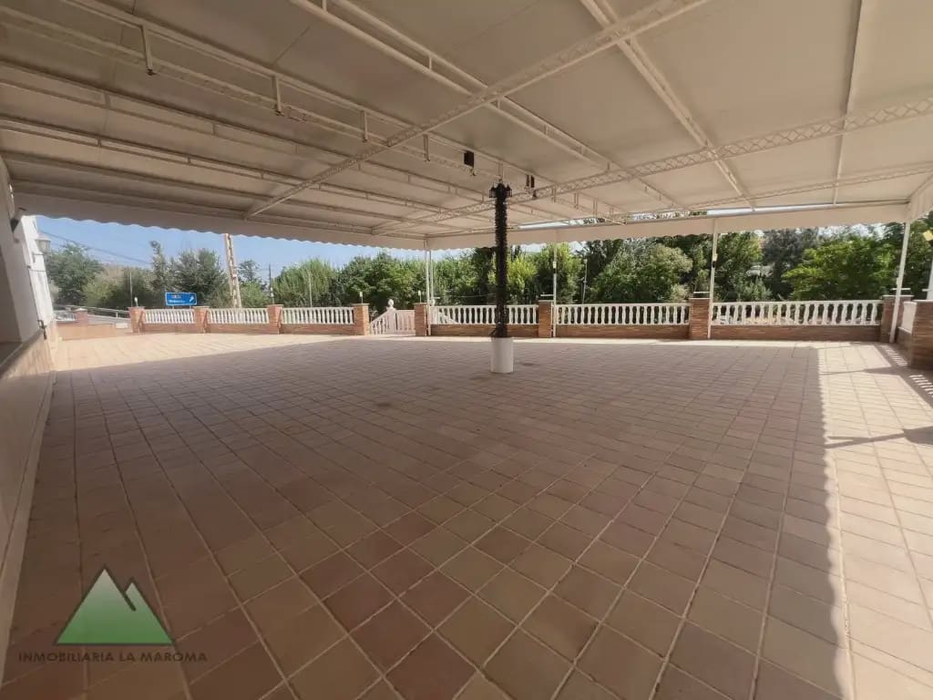 Local Comercial en Loja en venta - 598.500 € (Ref: 10078878)
