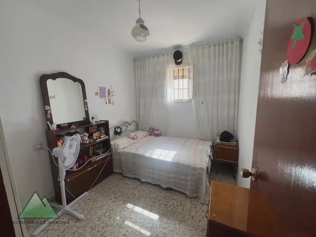 6 sypialnia Dom na sprzedaż w Villanueva de Tapia z garażem - 115 000 € (Ref: 10078880)
