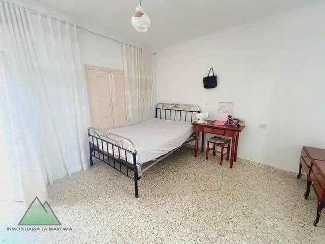 6 sypialnia Dom na sprzedaż w Villanueva de Tapia z garażem - 115 000 € (Ref: 10078880)