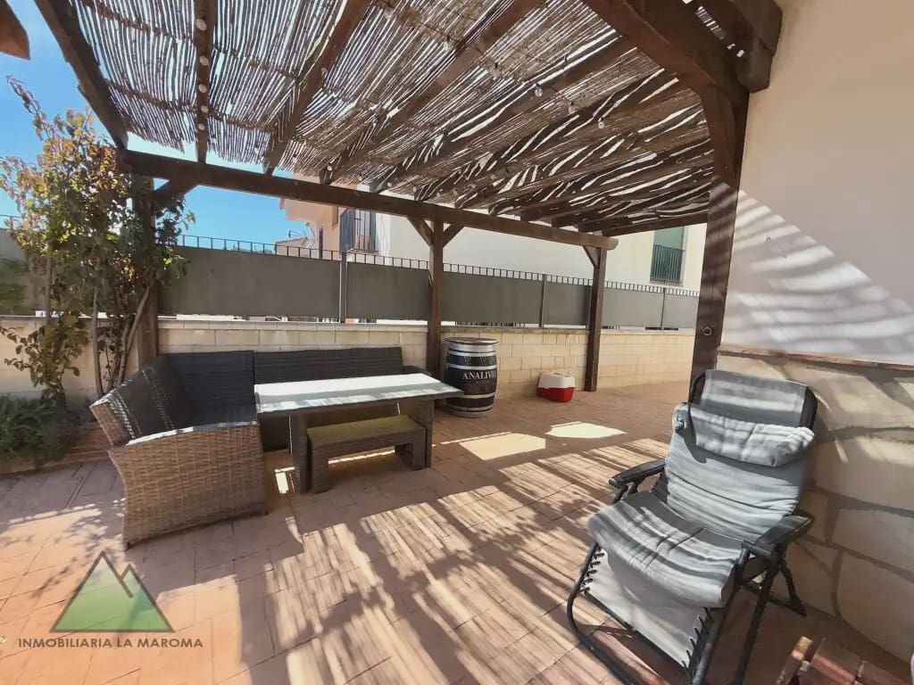 3 sovrum Semi-fristående Villa till salu i Alcaucin med pool garage - 270 000 € (Ref: 10078888)