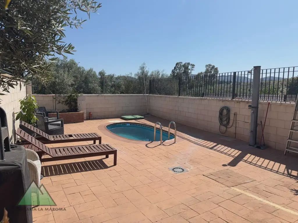 3 sovrum Semi-fristående Villa till salu i Alcaucin med pool garage - 270 000 € (Ref: 10078888)