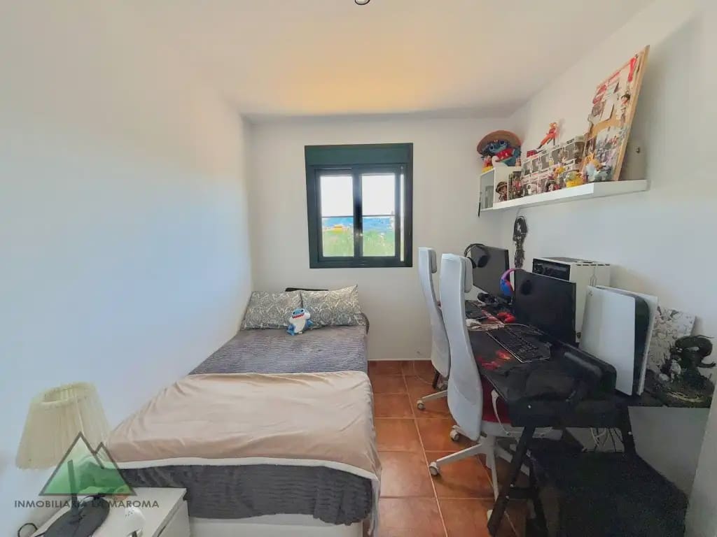 3 sovrum Semi-fristående Villa till salu i Alcaucin med pool garage - 270 000 € (Ref: 10078888)
