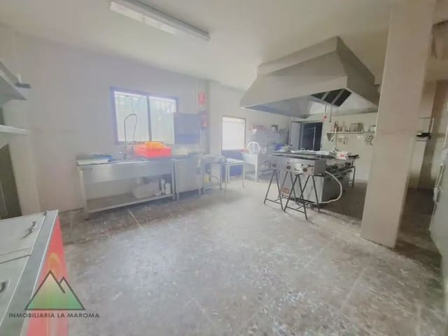 Local Comercial en Riofrío, Loja en venta - 357.000 € (Ref: 10078890)