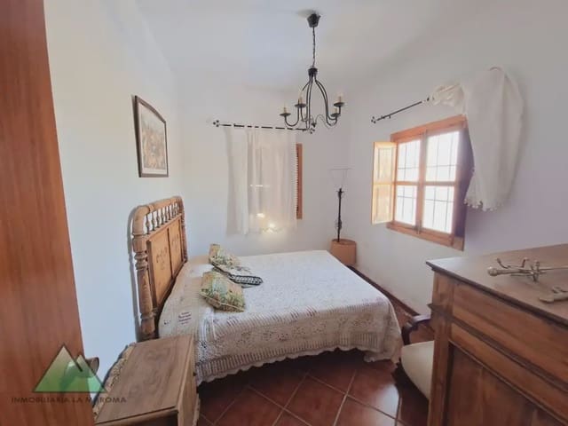 6 soverom Finca/Herregård til salgs i Triana, Vélez-Málaga med svømmebasseng - € 265 000 (Ref: 10078891)