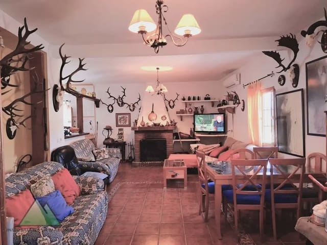 6 soverom Finca/Herregård til salgs i Triana, Vélez-Málaga med svømmebasseng - € 265 000 (Ref: 10078891)