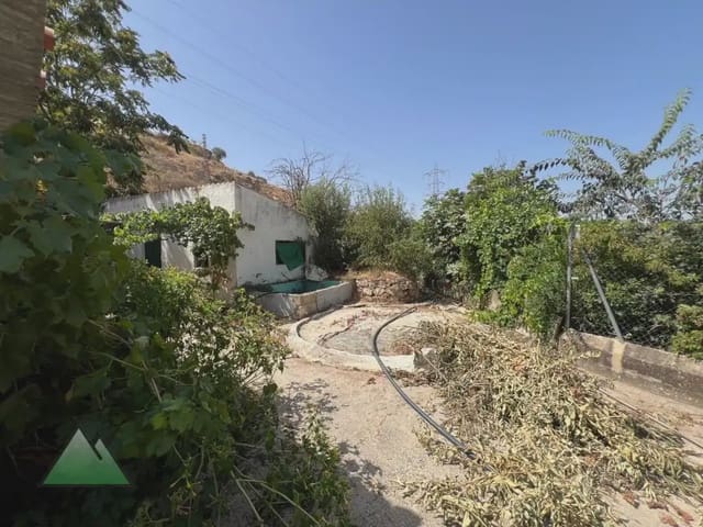 4 Zimmer Haus zu verkaufen in Loja mit Garage - 110.000 € (Ref: 10078892)