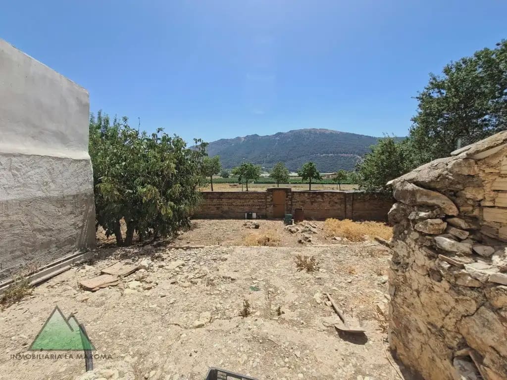 Casa de 1 habitación en Zafarraya en venta - 150.000 € (Ref: 10078894)
