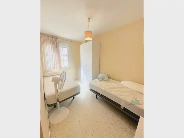 2 soveværelse Lejlighed til salg i Vélez-Málaga - € 270.000 (Ref: 10078895)