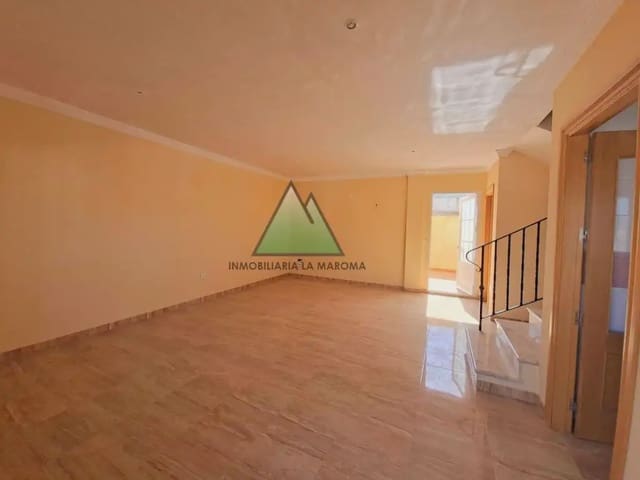 3 camera da letto Villetta a Schiera in vendita in Loja con piscina garage - 175.000 € (Rif: 10078897)