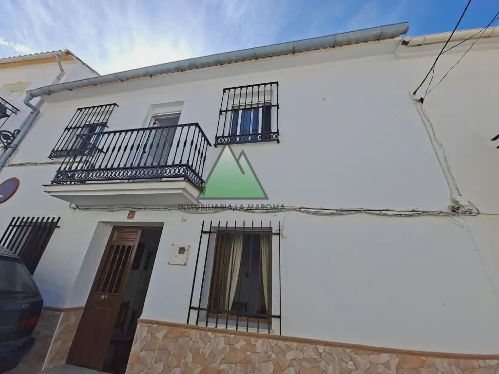 5 soverom Hus til salgs i Periana med garasje - € 175 000 (Ref: 10078903)