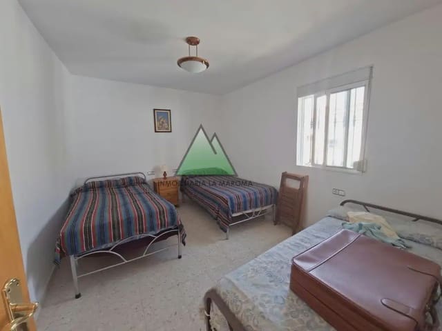 5 sovrum Hus till salu i Periana med garage - 175 000 € (Ref: 10159923)