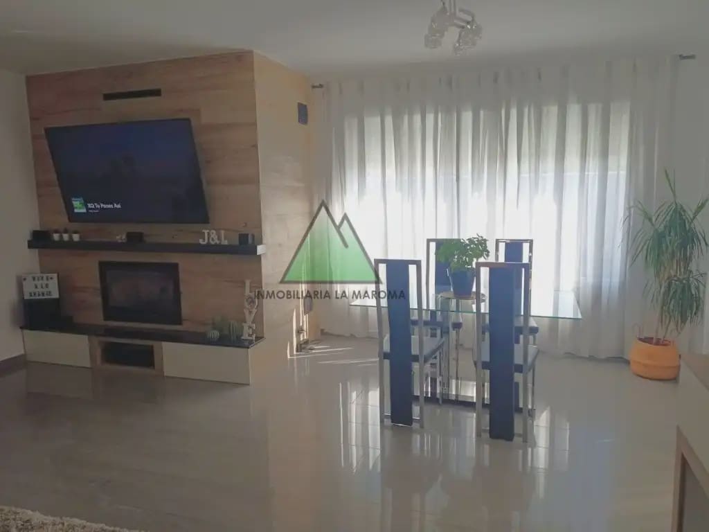 3 soverom Hus til salgs i Alfarnate med garasje - € 300 000 (Ref: 10159926)
