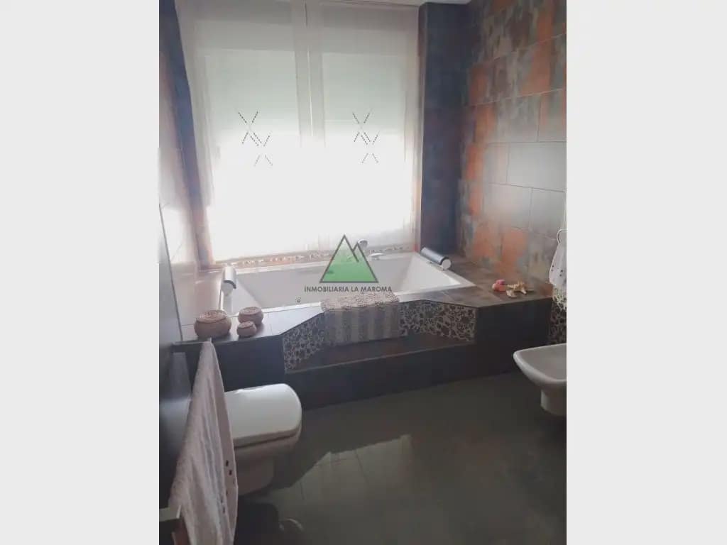3 soverom Hus til salgs i Alfarnate med garasje - € 300 000 (Ref: 10159926)