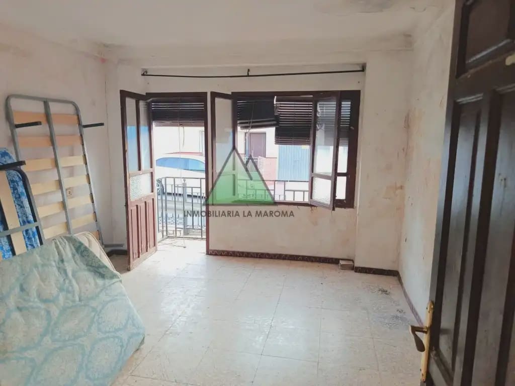 3 soveværelse Byhus til salg i Villanueva de Tapia - € 60.000 (Ref: 10159929)