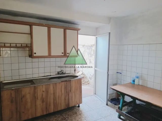 3 soveværelse Byhus til salg i Villanueva de Tapia - € 60.000 (Ref: 10159929)